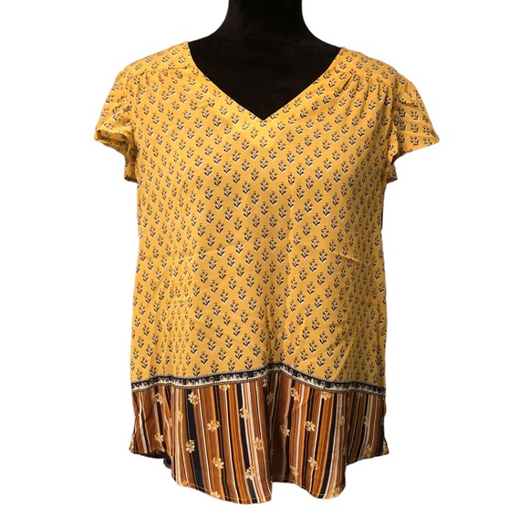 Maurices Yellow & Brown Print Blouse size Medium - Picture 6 of 7